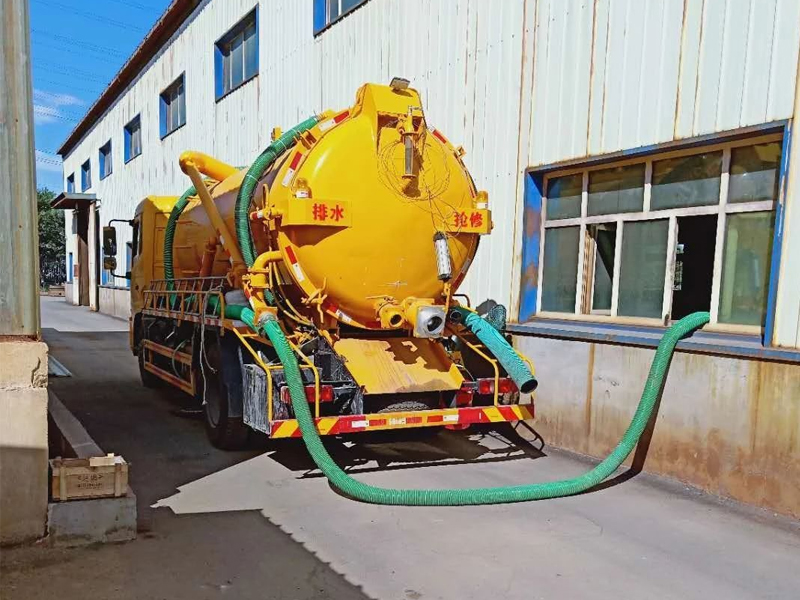 玄武门厂区化粪池清理